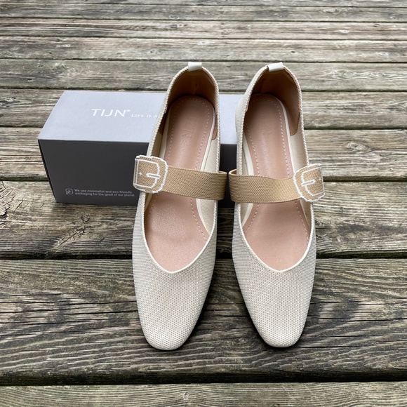 Women's Shoes: TIJN  Light Cream/Off-White Mary Jane Knit Ballet Flats - Picture 6 of 14